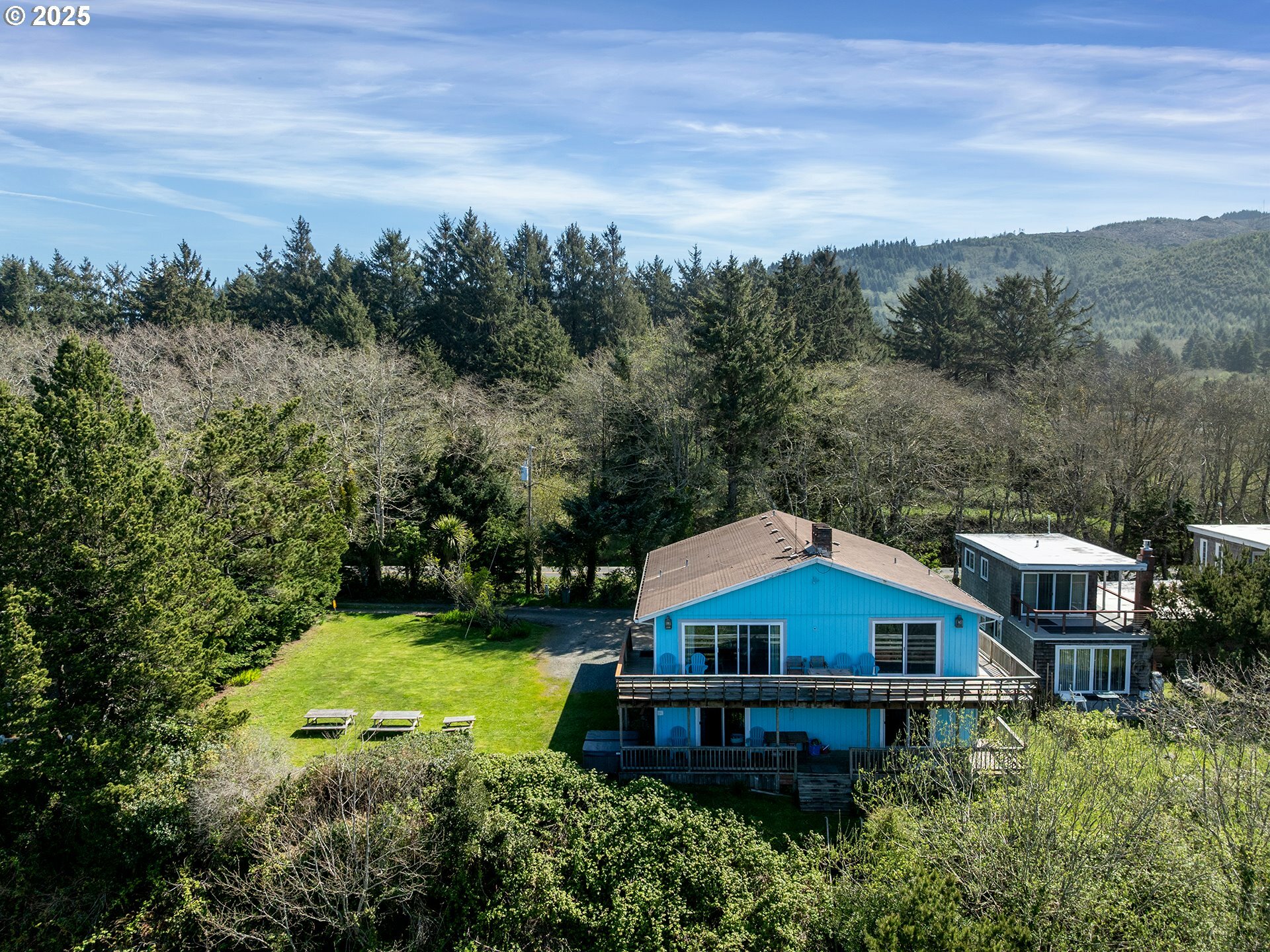 Property Photo: 18320 N Highway 101 OR 97136