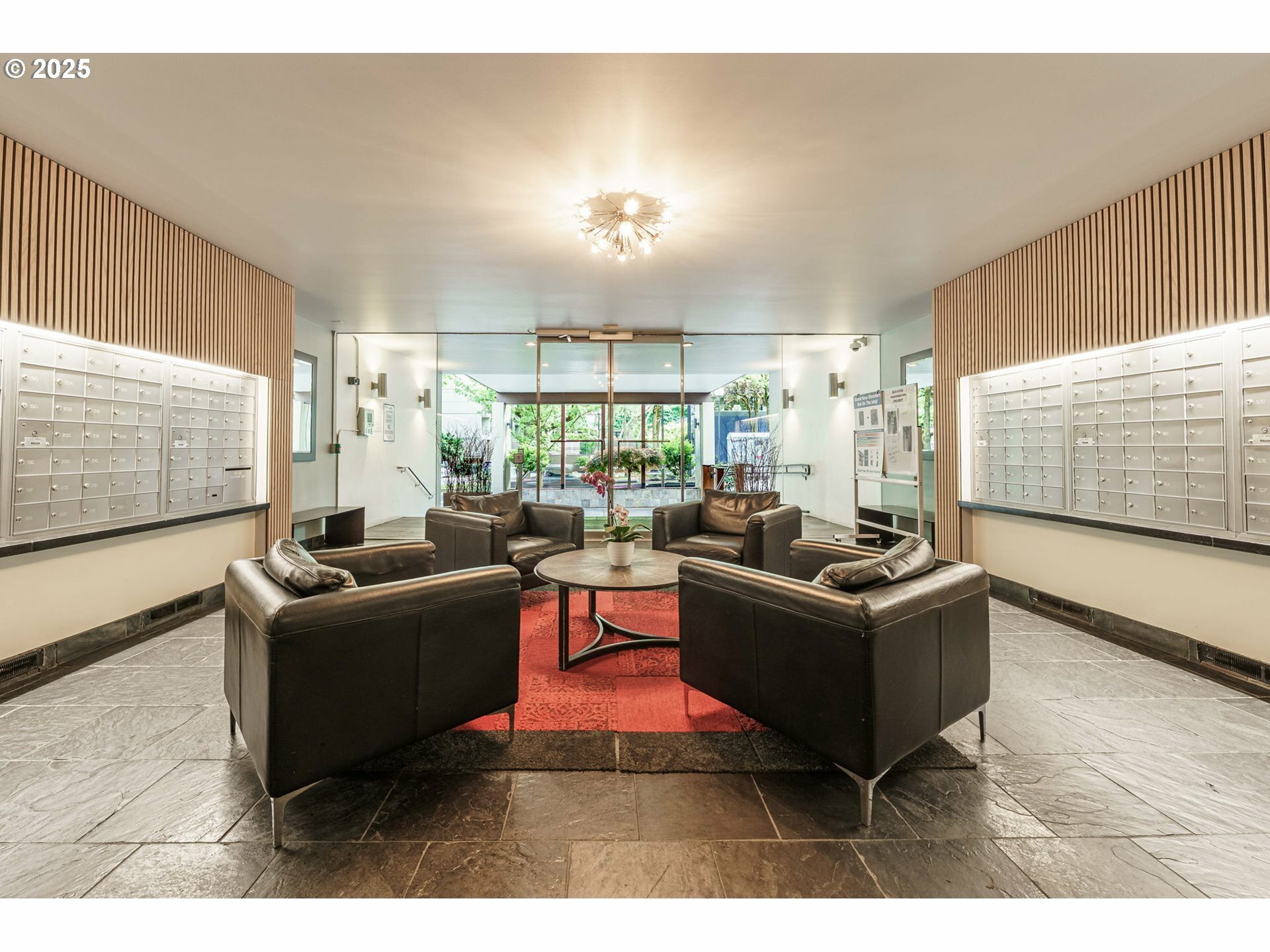 Property Photo: 255 SW Harrison St 14B OR 97201
