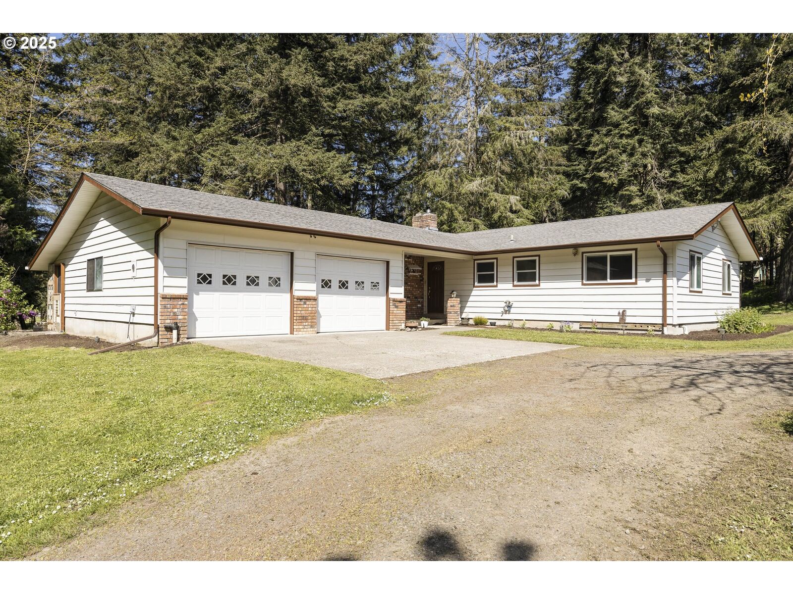 Property Photo:  34215 E Lacomb Rd  OR 97355 