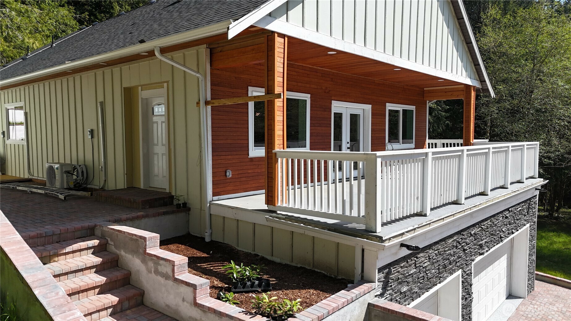 Property Photo: 15941 Glenwood Road SW WA 98367