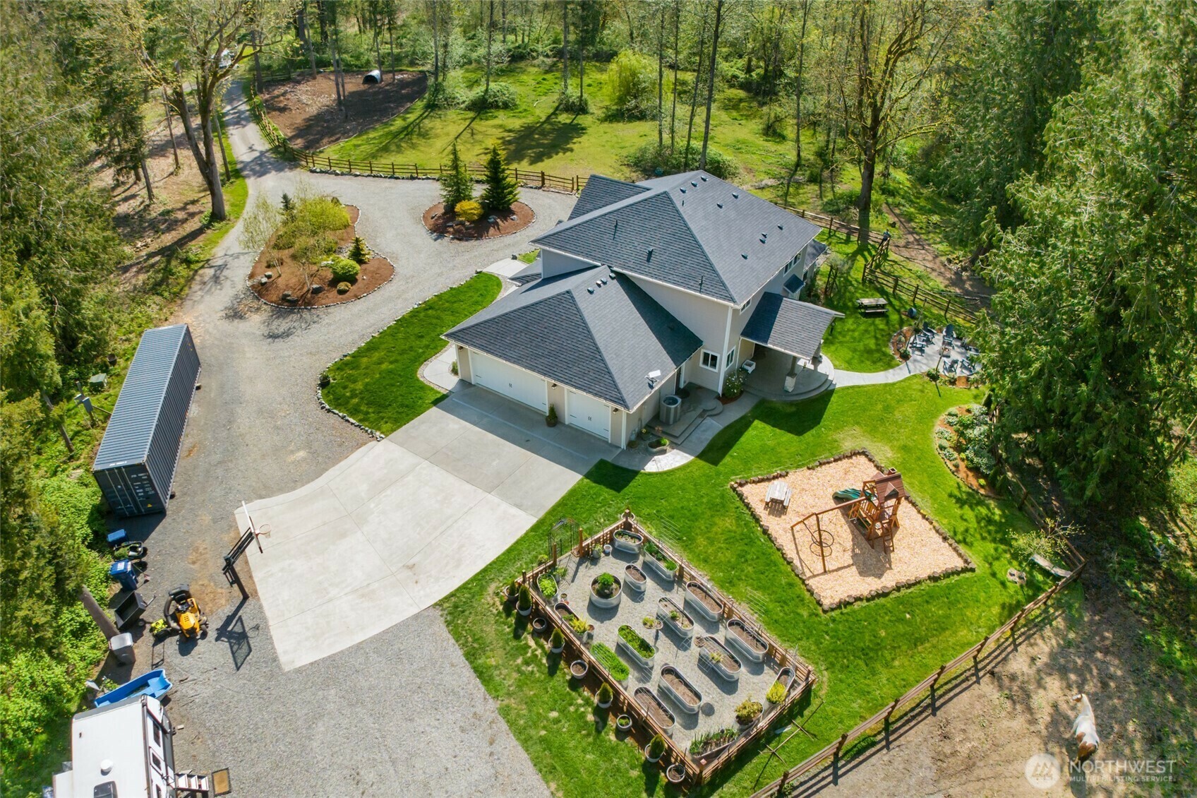 Property Photo: 31833 SE Lake Walker Road WA 98022