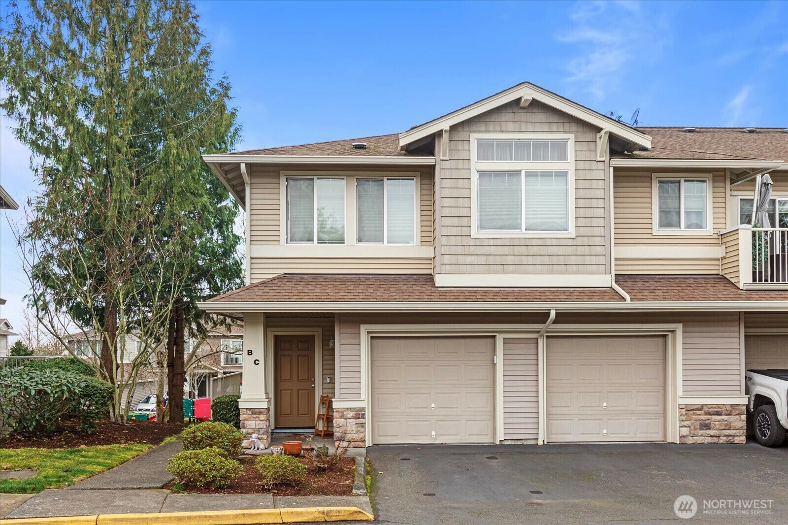 Property Photo: 6125 Isaac Avenue SE C WA 98092