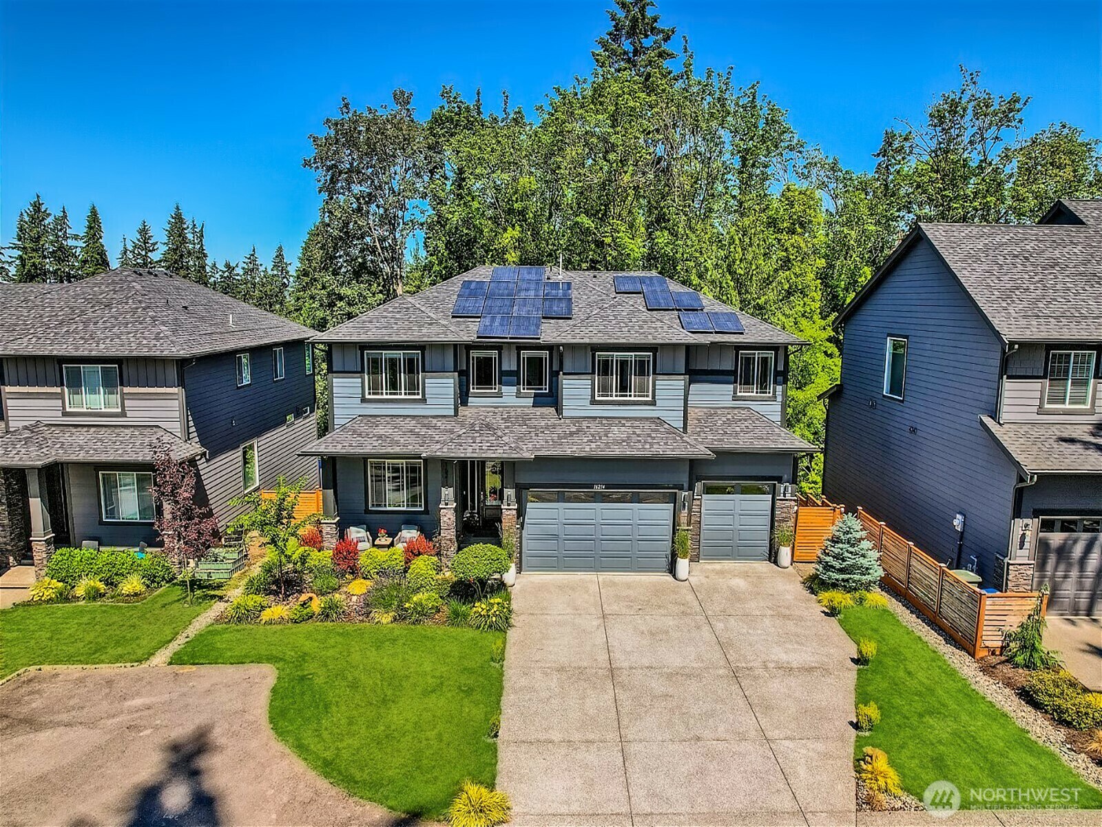 Property Photo:  16216  81st Place NE  WA 98028 