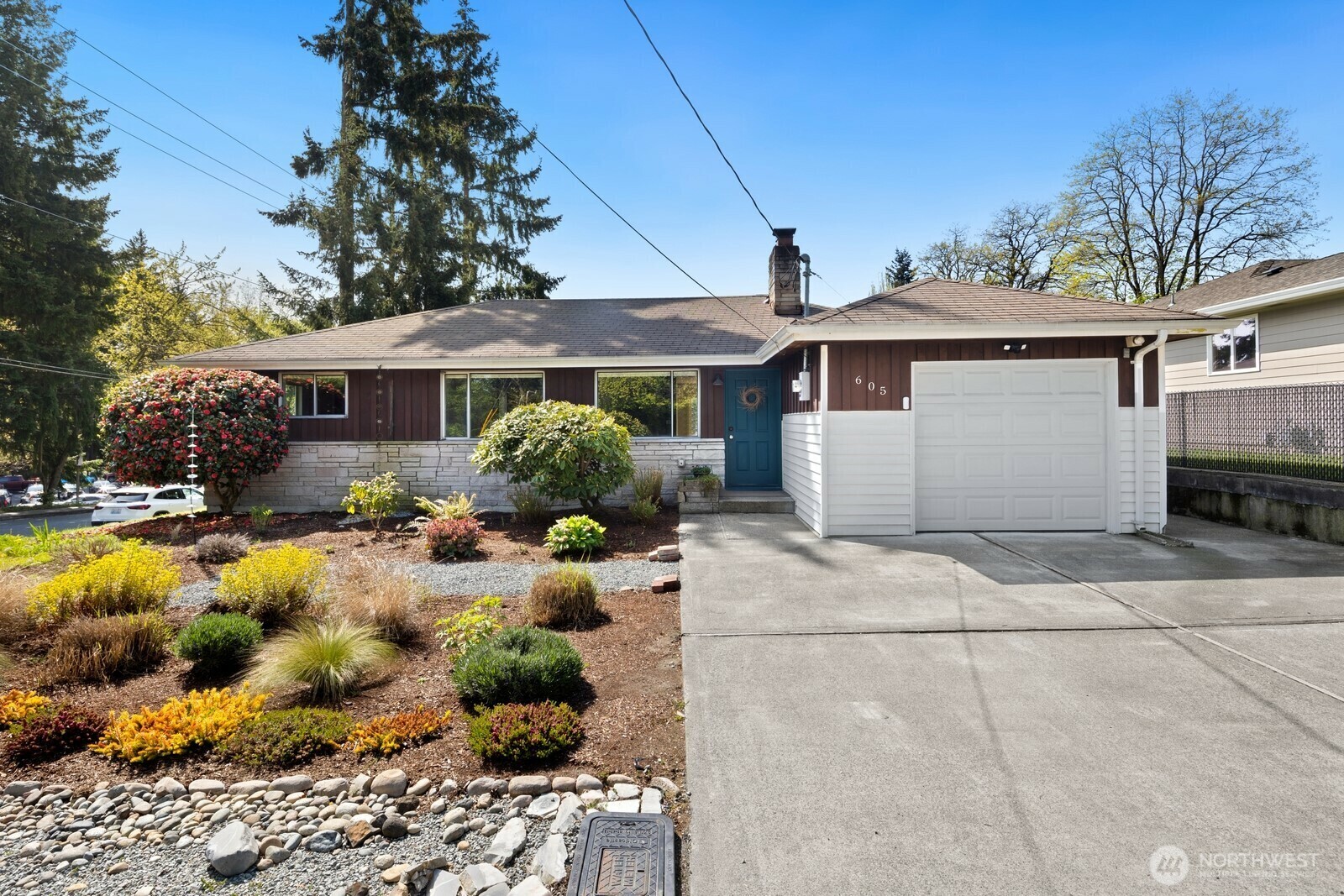 Property Photo: 605 SW 146th Street WA 98166