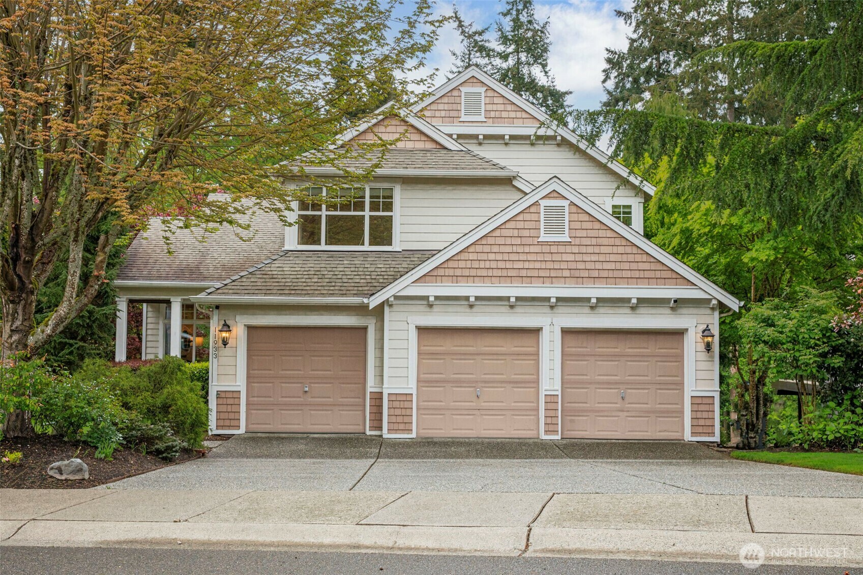 11933  Clubhouse Lane  Mukilteo WA 98275 photo