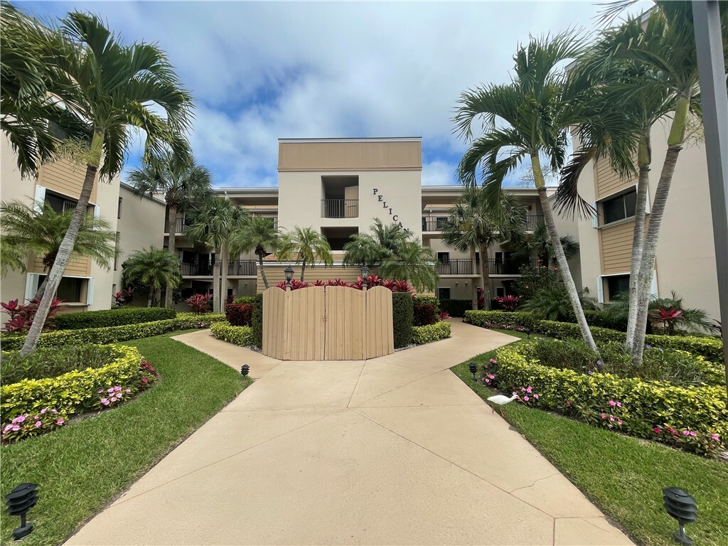 Property Photo: 6155 S Mirror Lake Drive 309 FL 32958