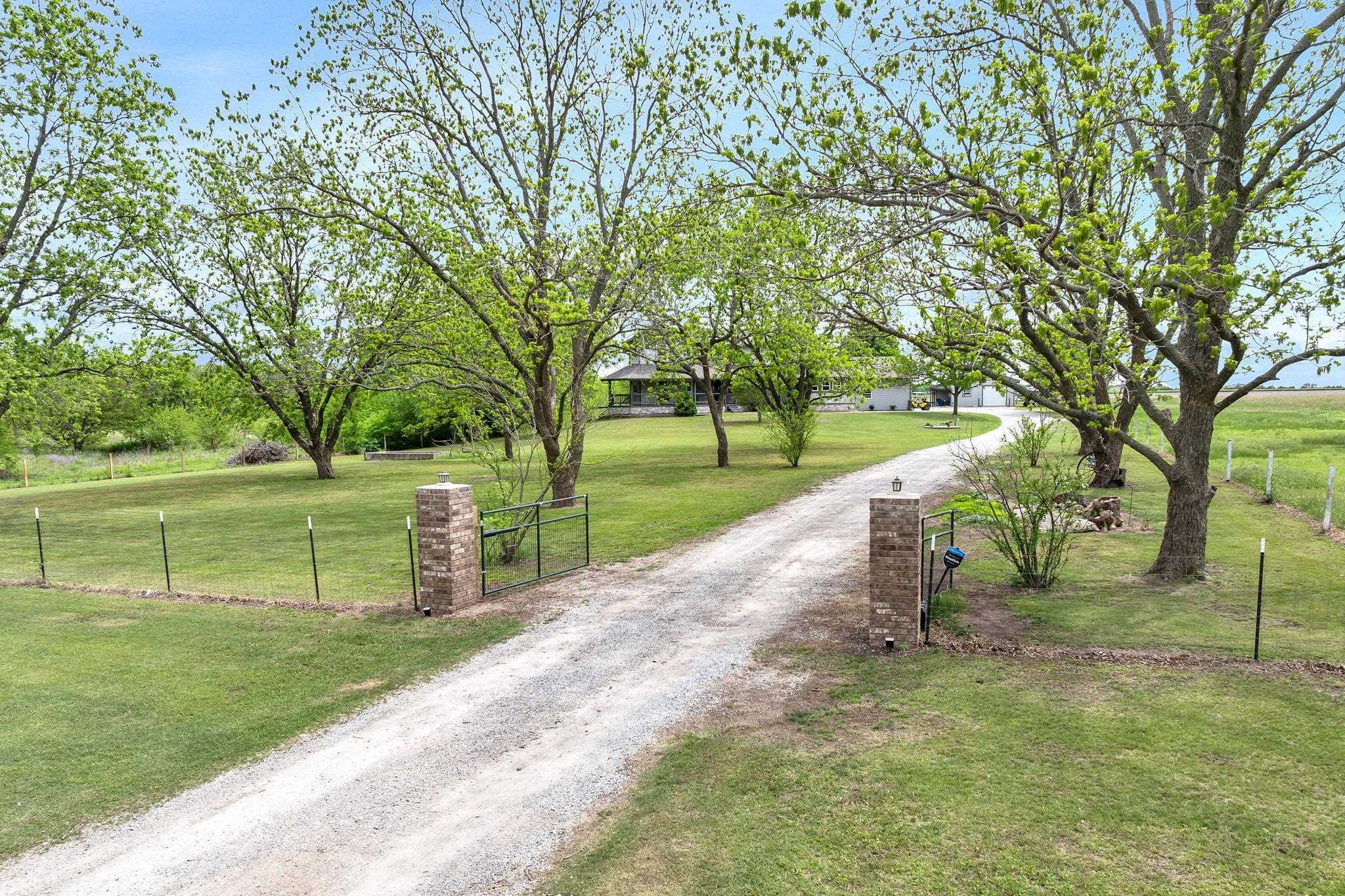 Property Photo: 6525 W 79 St S KS 67060-7107