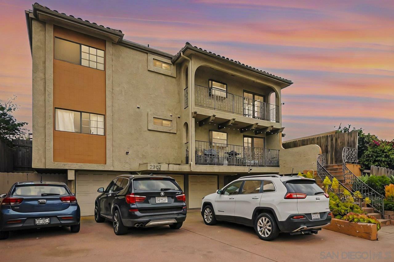 Property Photo: 2967 B St 6 CA 92102