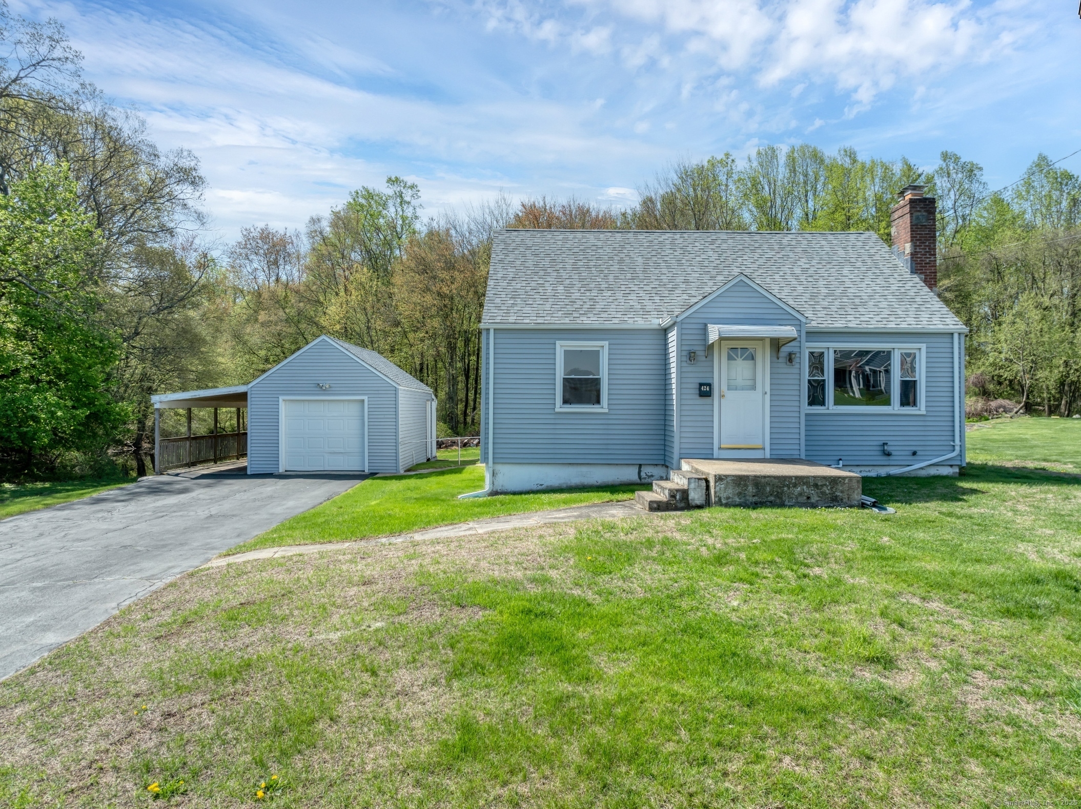 Property Photo:  424 Waverly Road  CT 06484 
