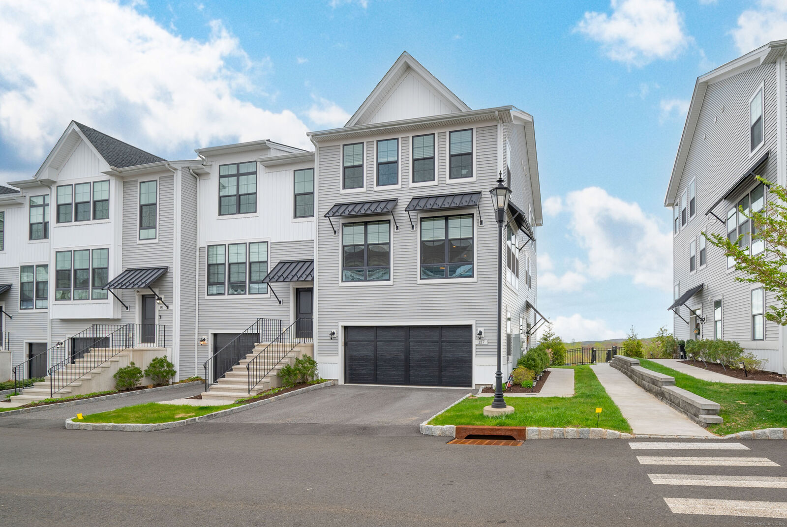 Property Photo:  137 Brentwood Circle 137  CT 06810 