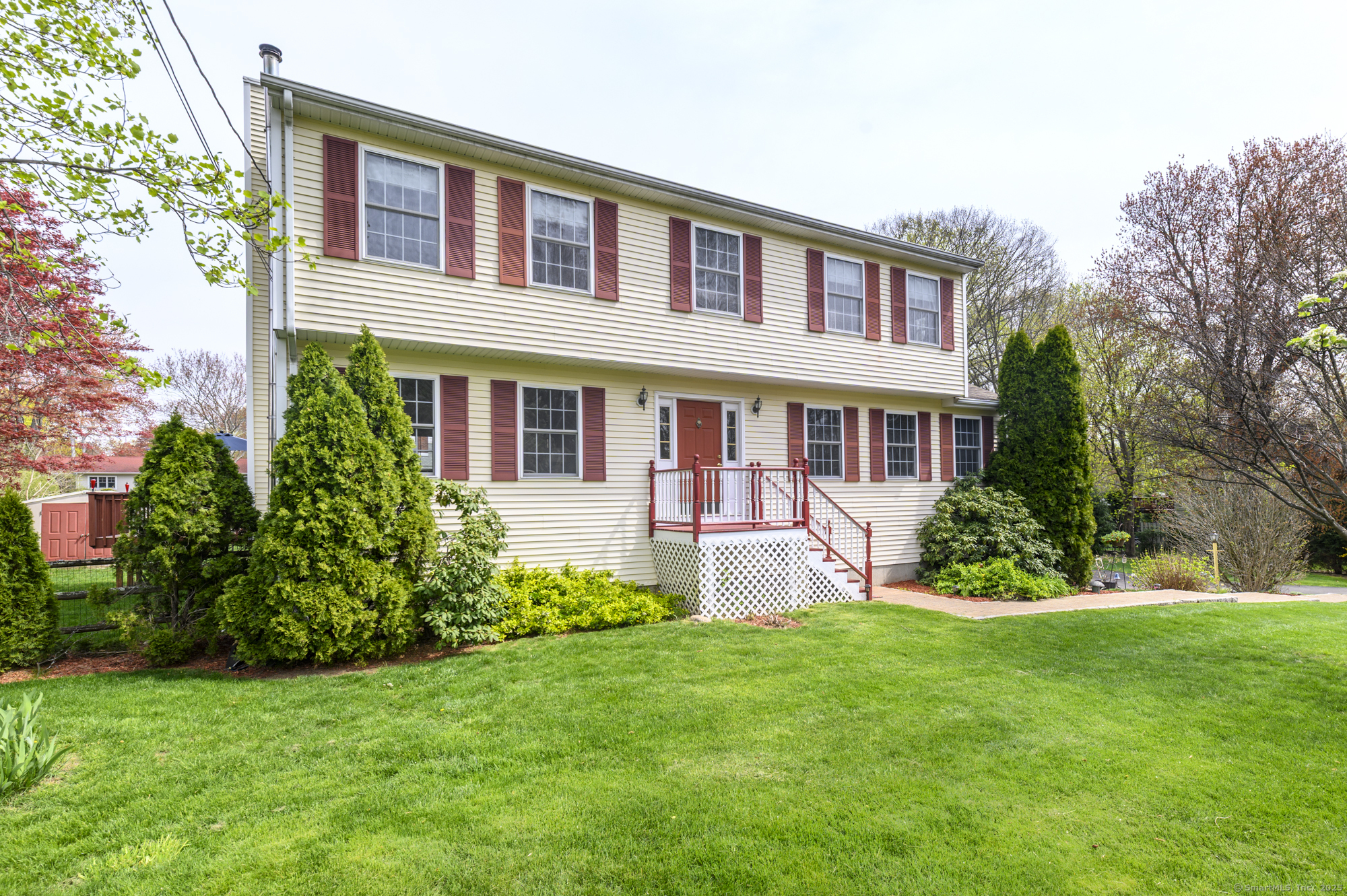Property Photo:  117 Middlebrooks Avenue  CT 06611 