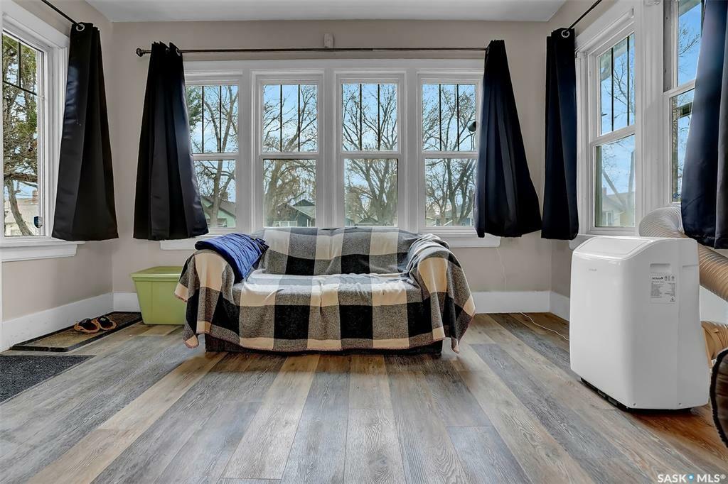 Property Photo: 2336 Atkinson Street SK S4N 3X3