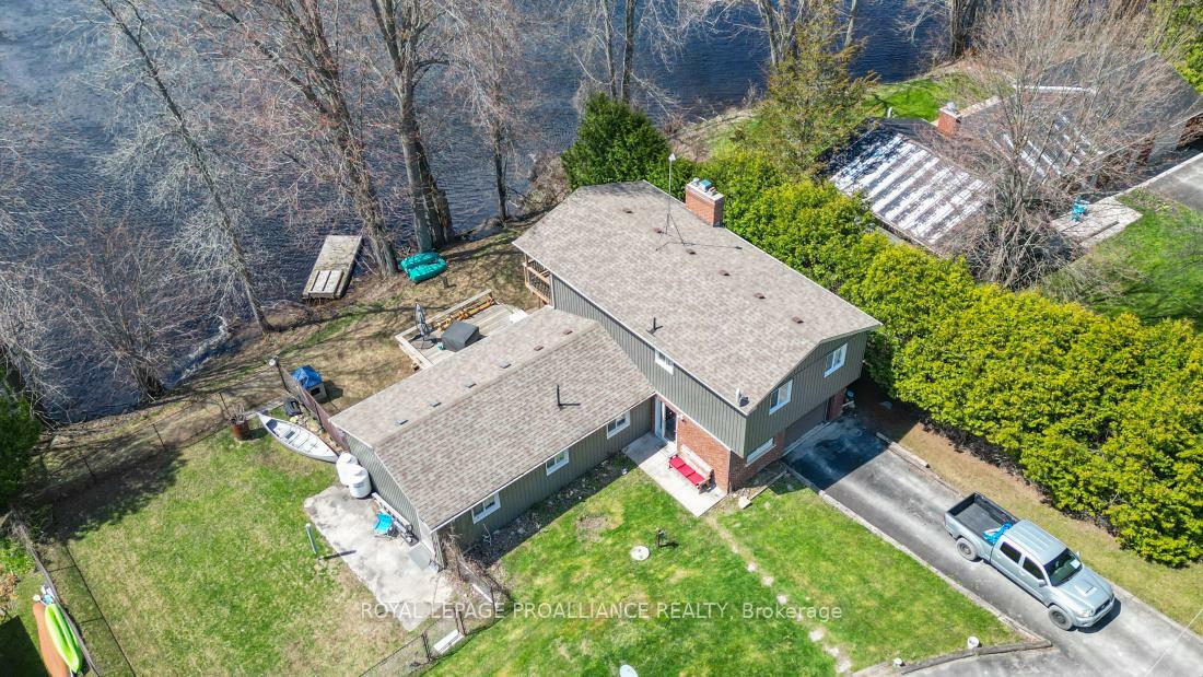 Property Photo: 301 Sherry Road ON K0K 3H0
