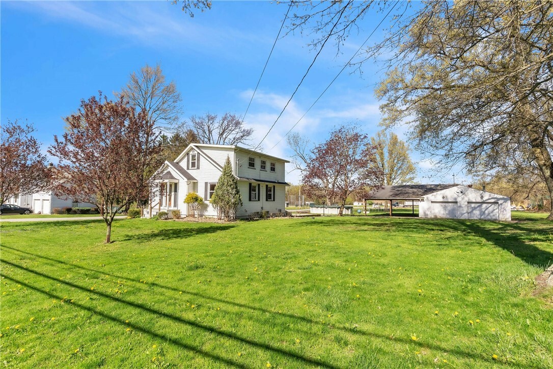 Property Photo: 3584 Evergreen Rd PA 16143