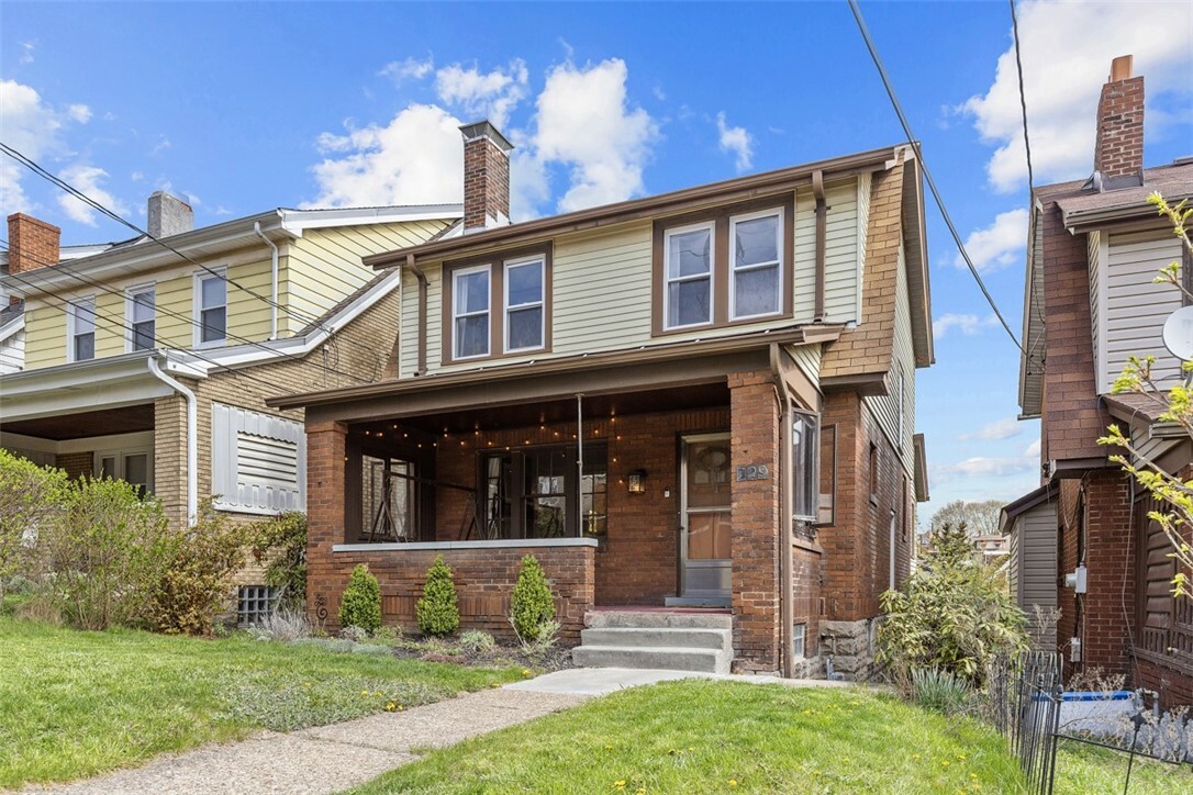 Property Photo: 729 Woodbourne Ave PA 15226