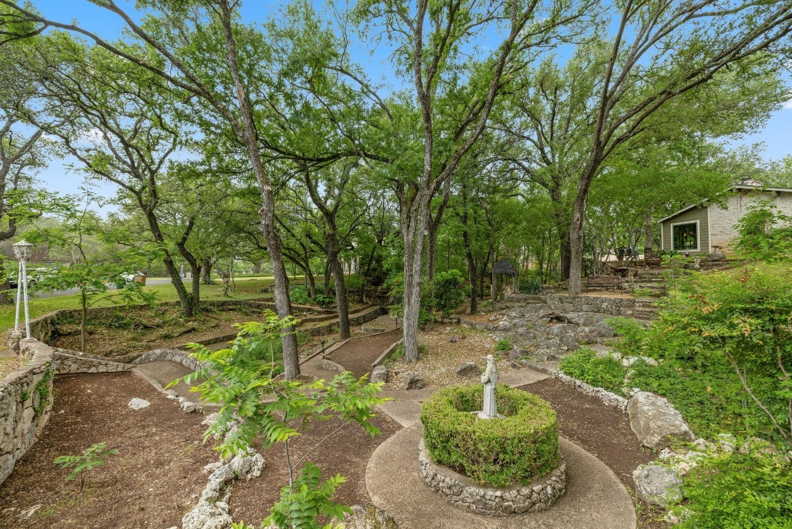 Property Photo: 7504 Creekbluff Drive TX 78750