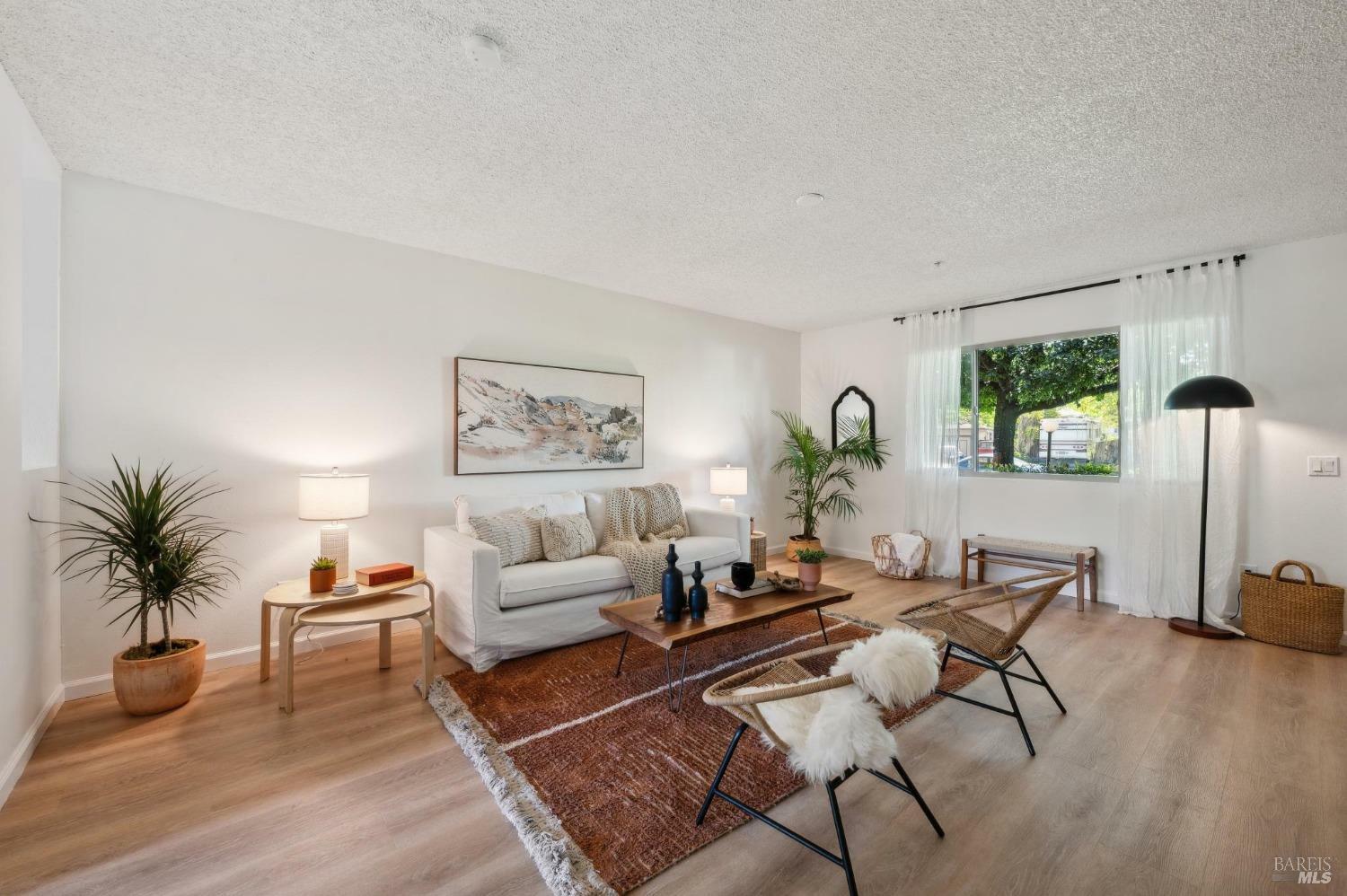 Property Photo: 1002 Eleanor Avenue CA 94928