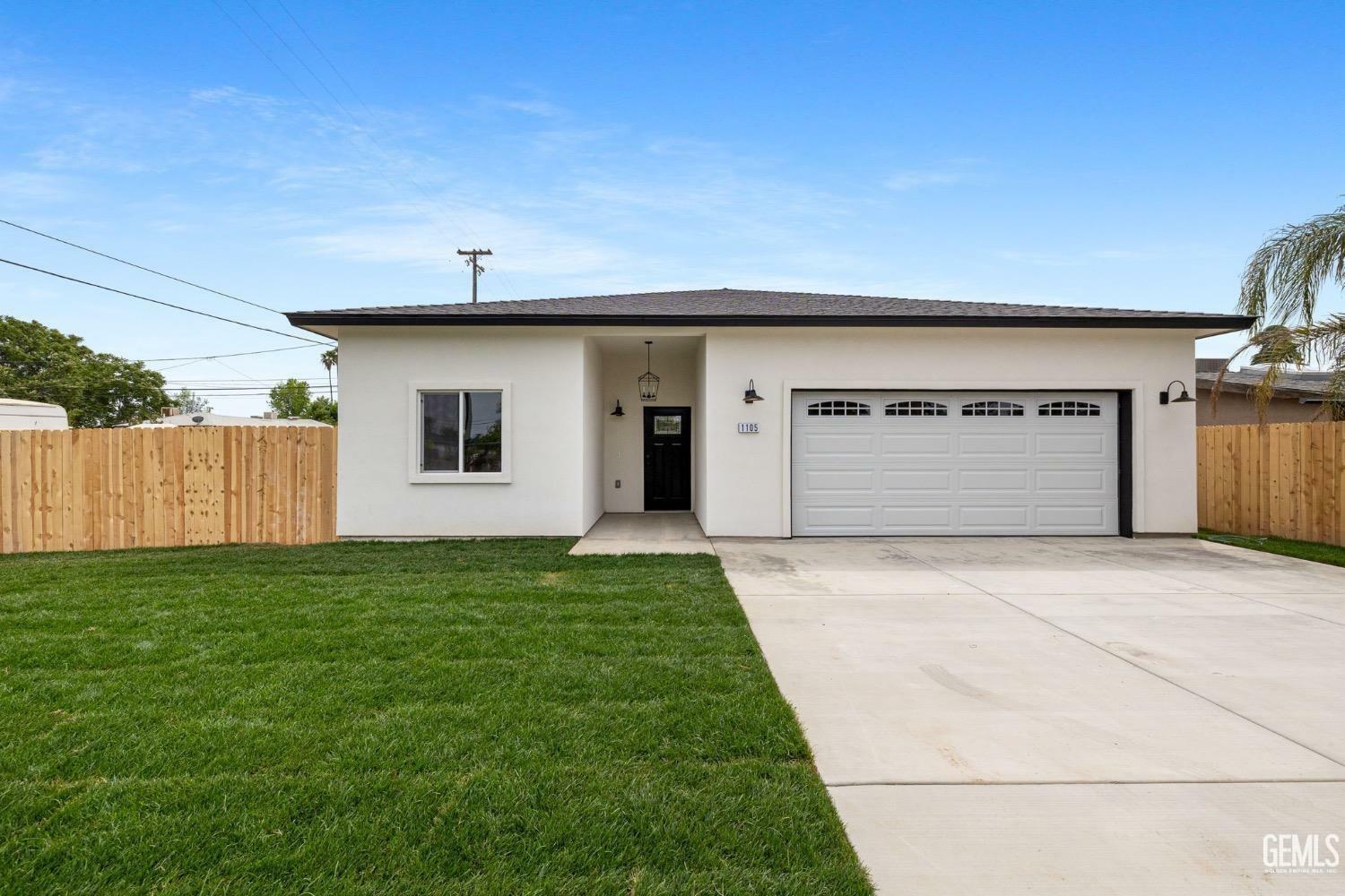 1105 3rd Street  Bakersfield CA 93304 photo