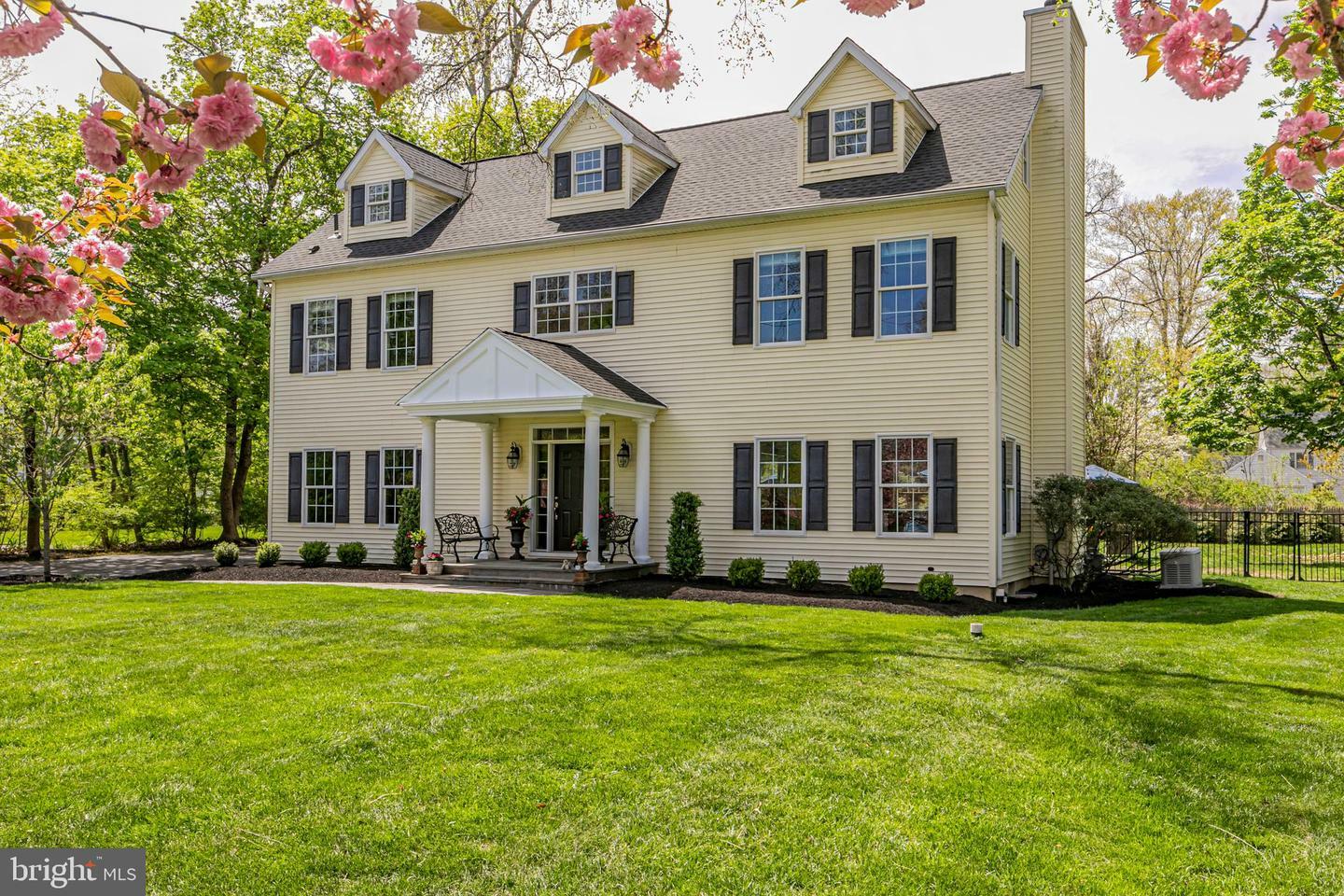 Property Photo: 35 Woodside Lane NJ 08540