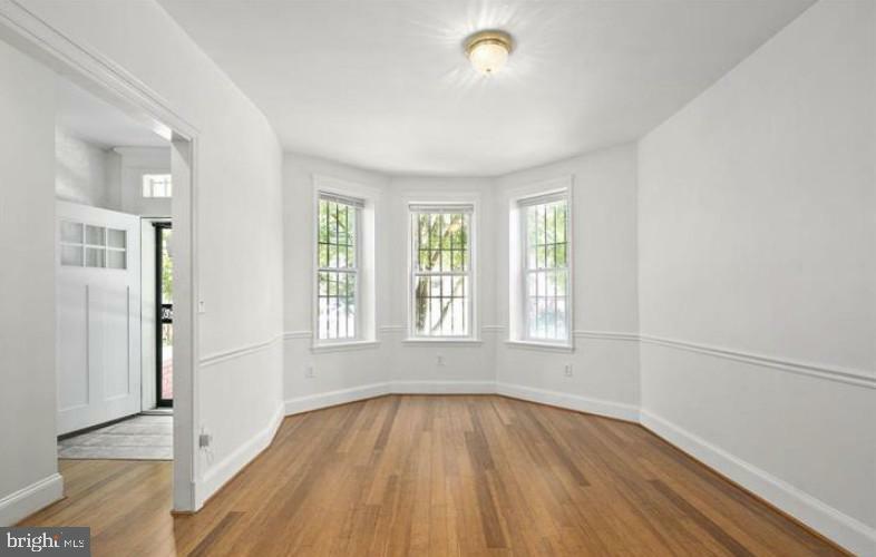 Property Photo: 32 Seaton Place NW DC 20001