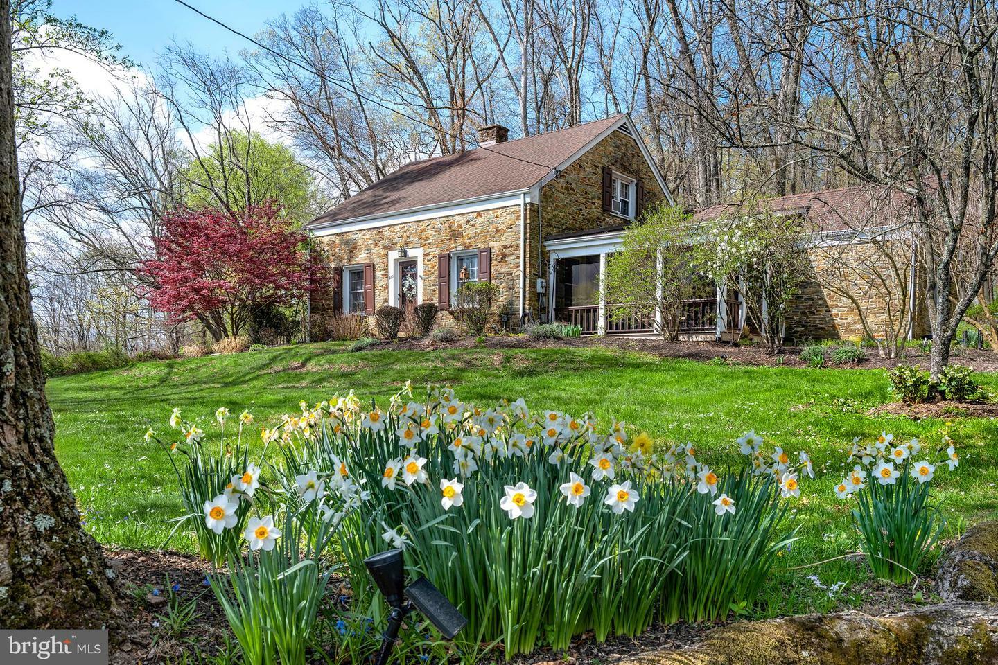 Property Photo: 223 Lambertville Hqts Road NJ 08559