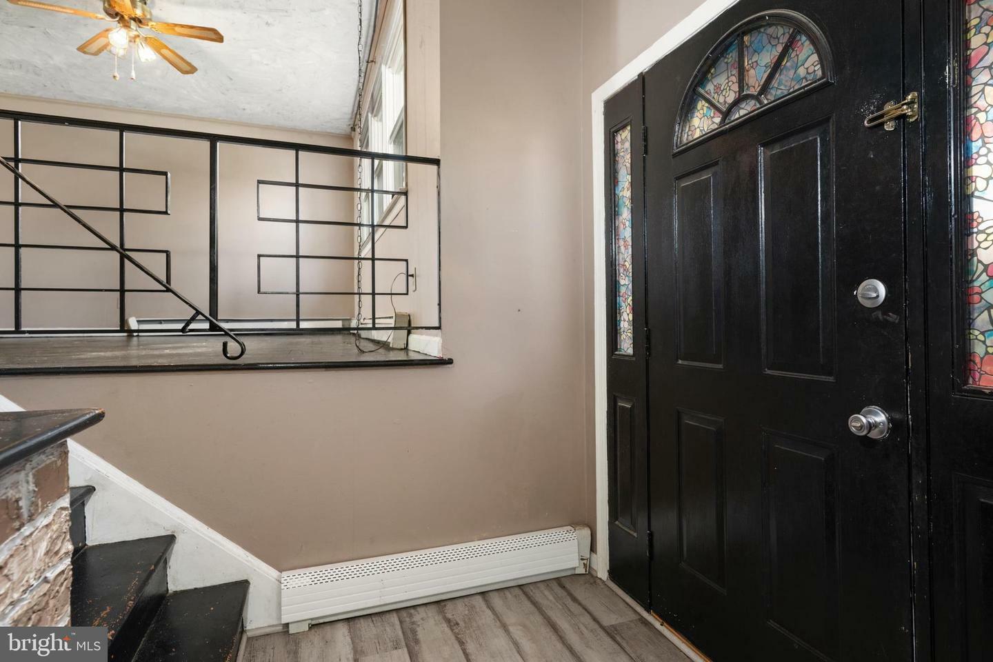 Property Photo: 21 Sherwood Court DE 19904