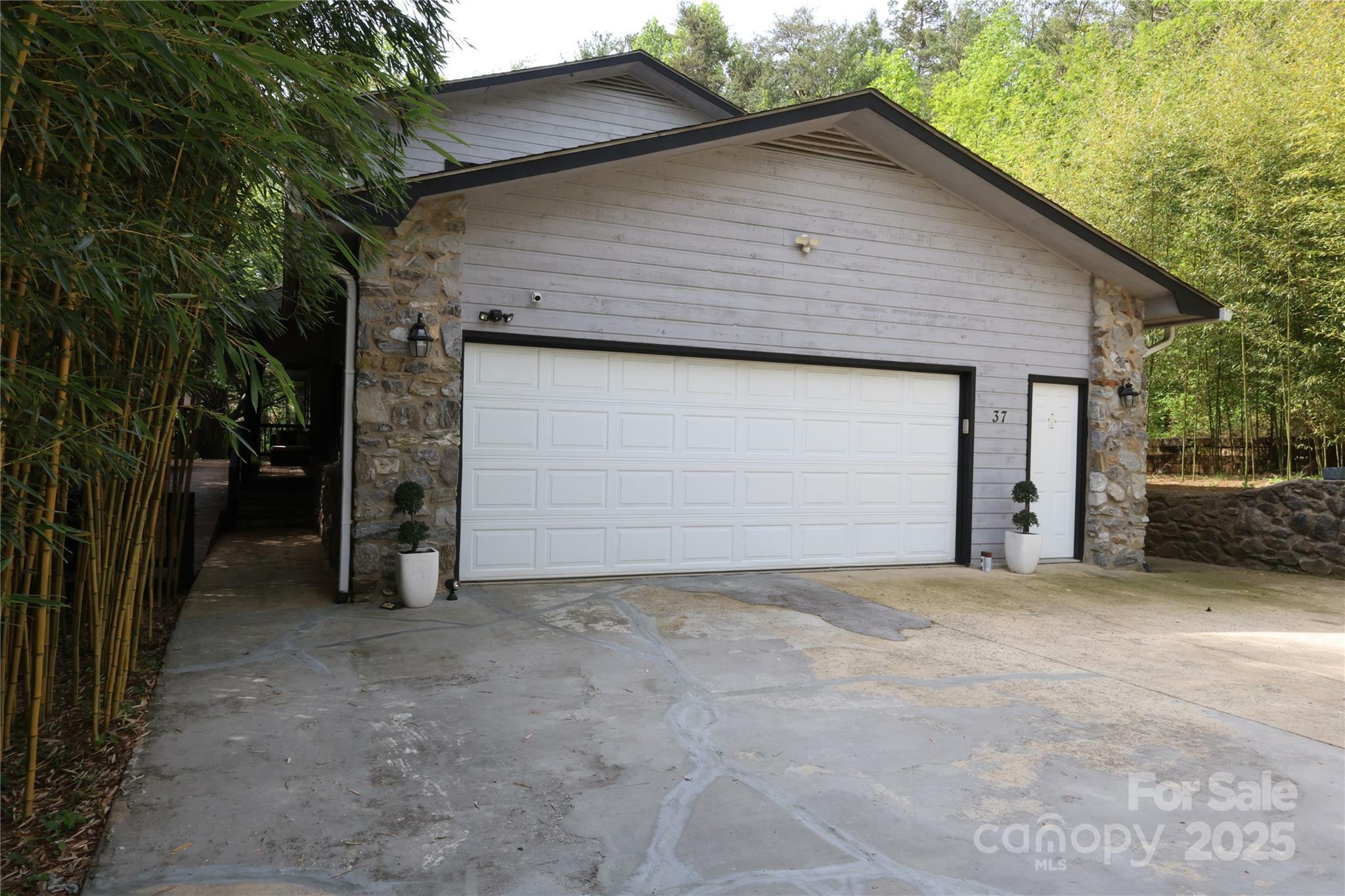 37 Nichols Hill Drive  Asheville NC 28804 photo