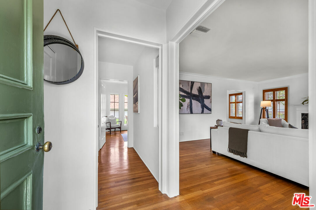 Property Photo: 2078 Prosser Ave CA 90025