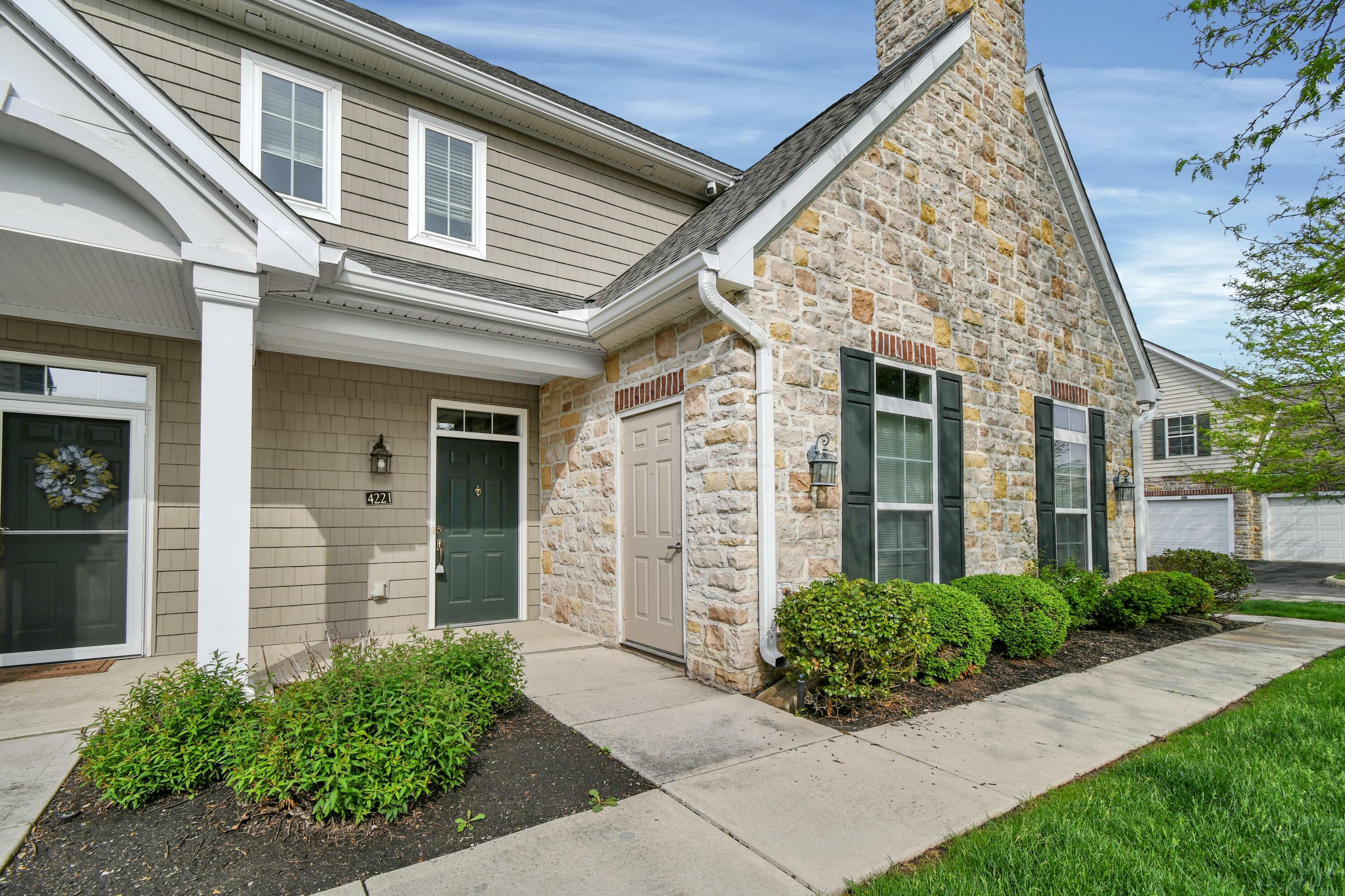 Property Photo: 4221 Colister Drive OH 43016