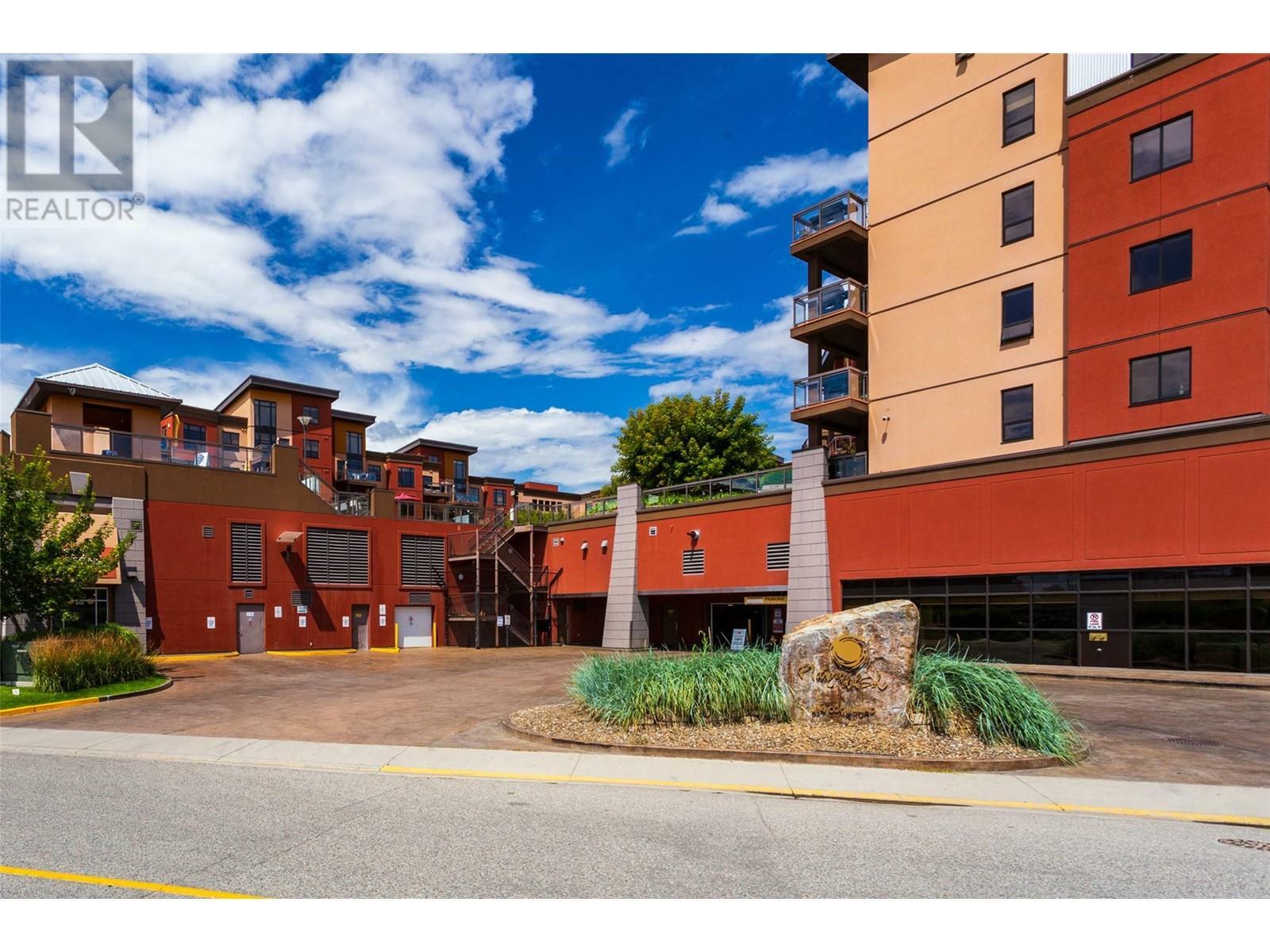 Photo de la propriété: 654 Cook Road 611 BC V1W 3G7