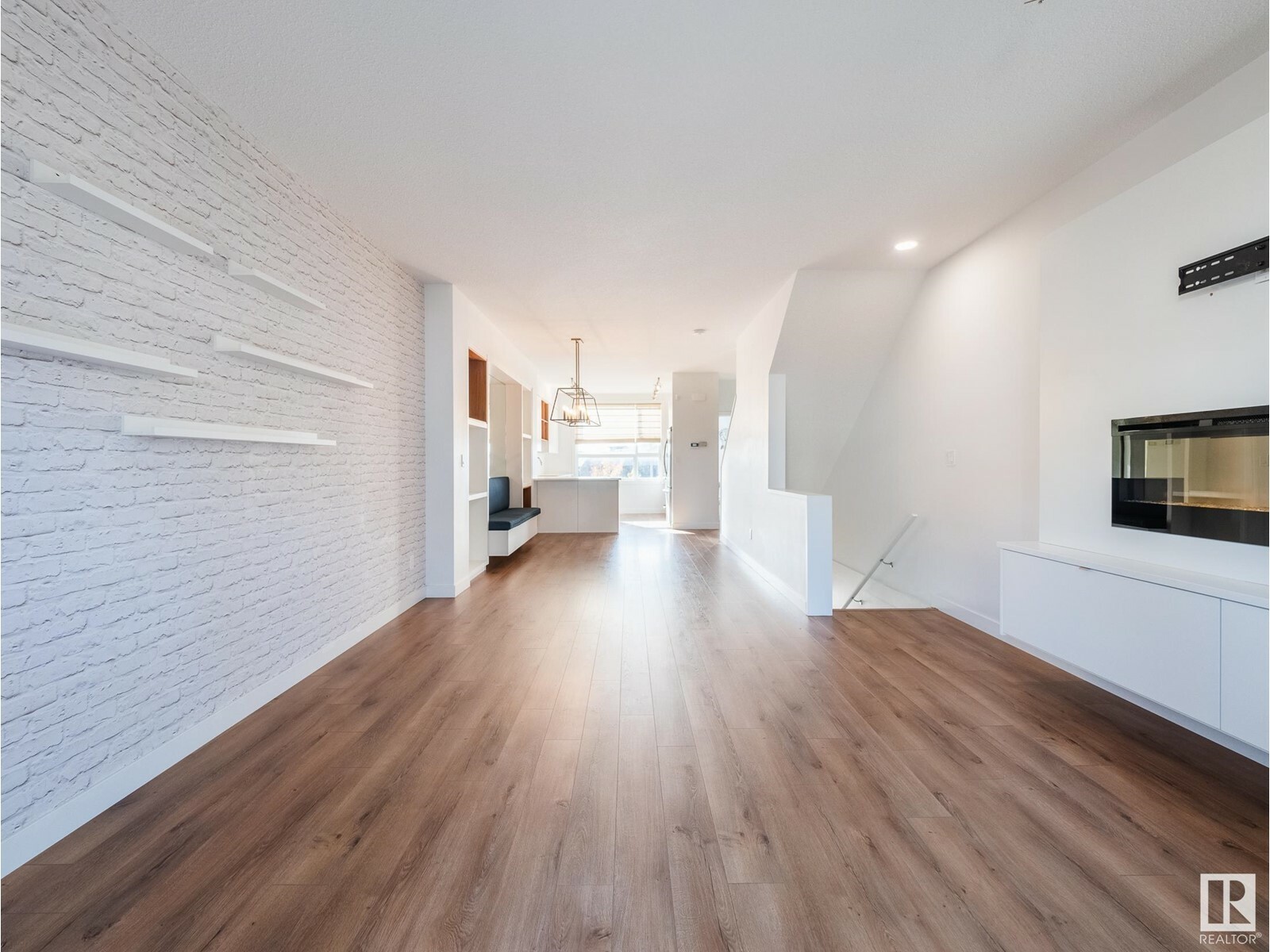 Property Photo: #30 205 McKenney Av AB T8N 7S8