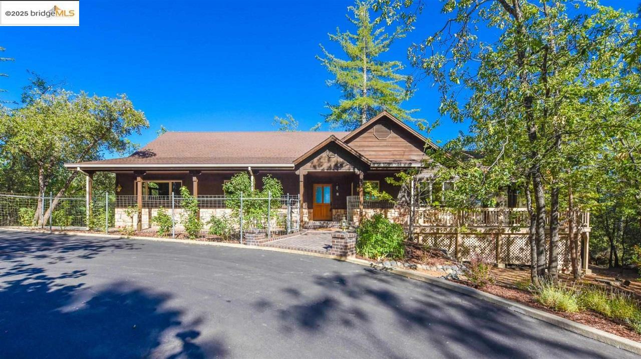 Property Photo: 23601 Rusty Spur Road CA 95370