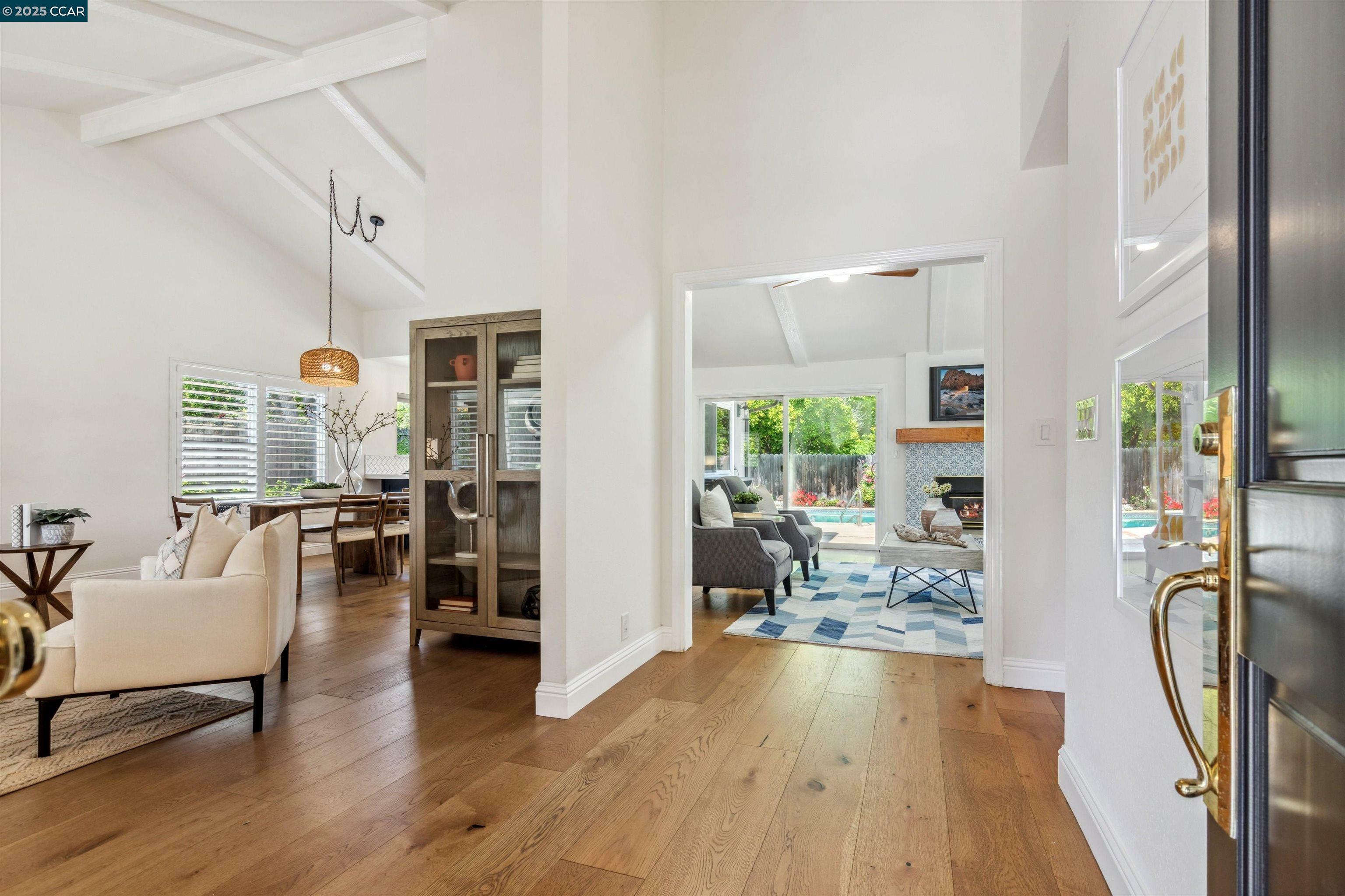 Property Photo: 913 Cheyenne Dr CA 94598