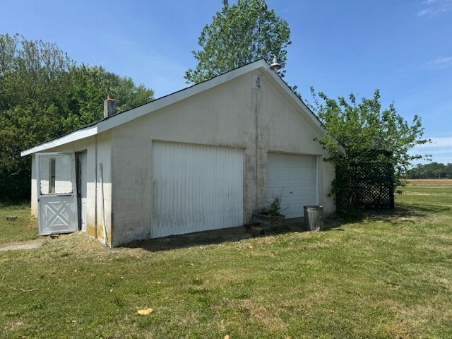 Property Photo: 22194 Wharton Rd VA 23301