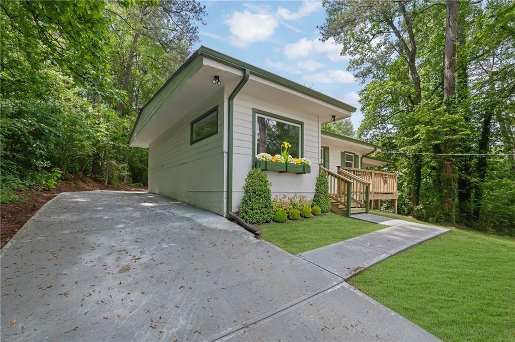 Property Photo: 1839 Belcher Place GA 30168