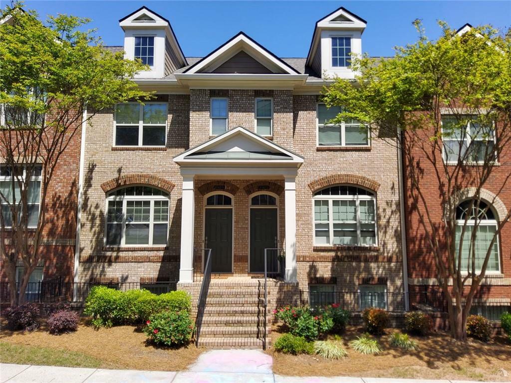 Property Photo: 10856 Ellicot Way GA 30022