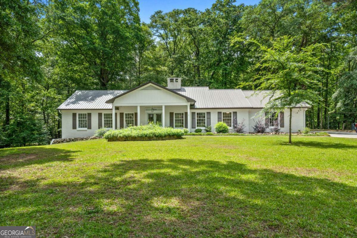 Property Photo: 854 Hickory Ridge Drive GA 30233
