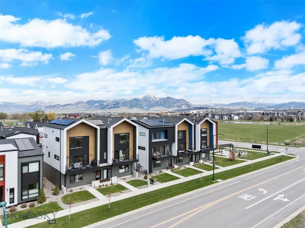 Property Photo: 2725 W Graf Street MT 59718
