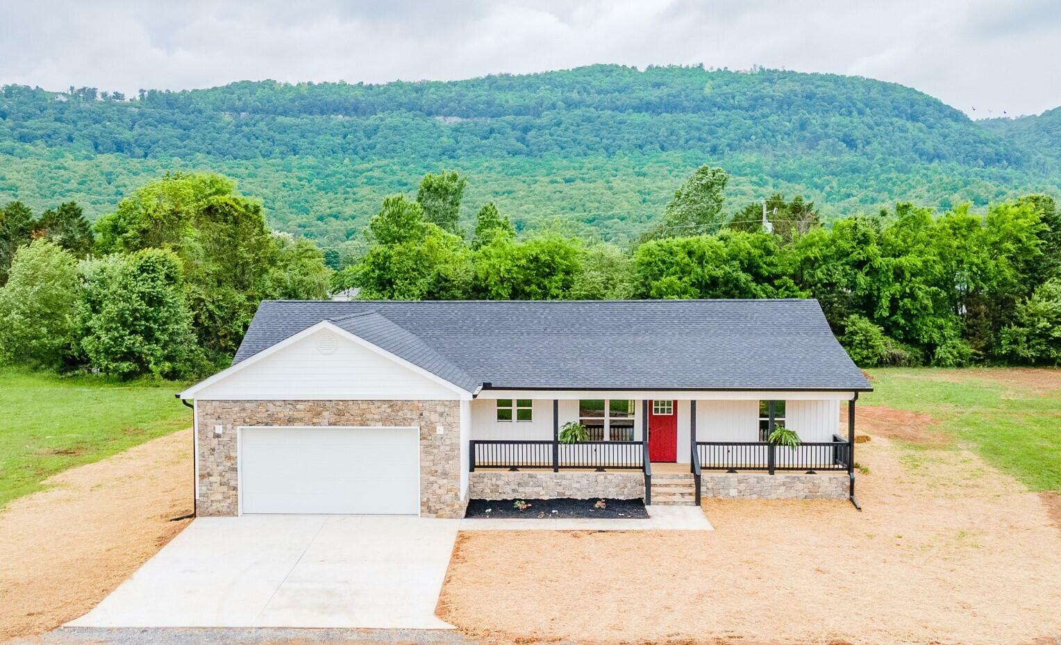 Property Photo: 132 Galloway Airport Road TN 37327