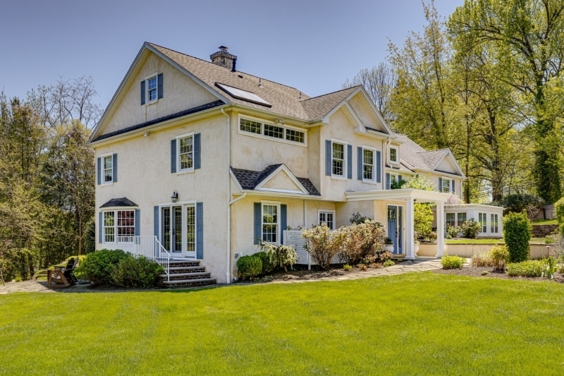 Property Photo: 1251 Rahway Rd NJ 07076
