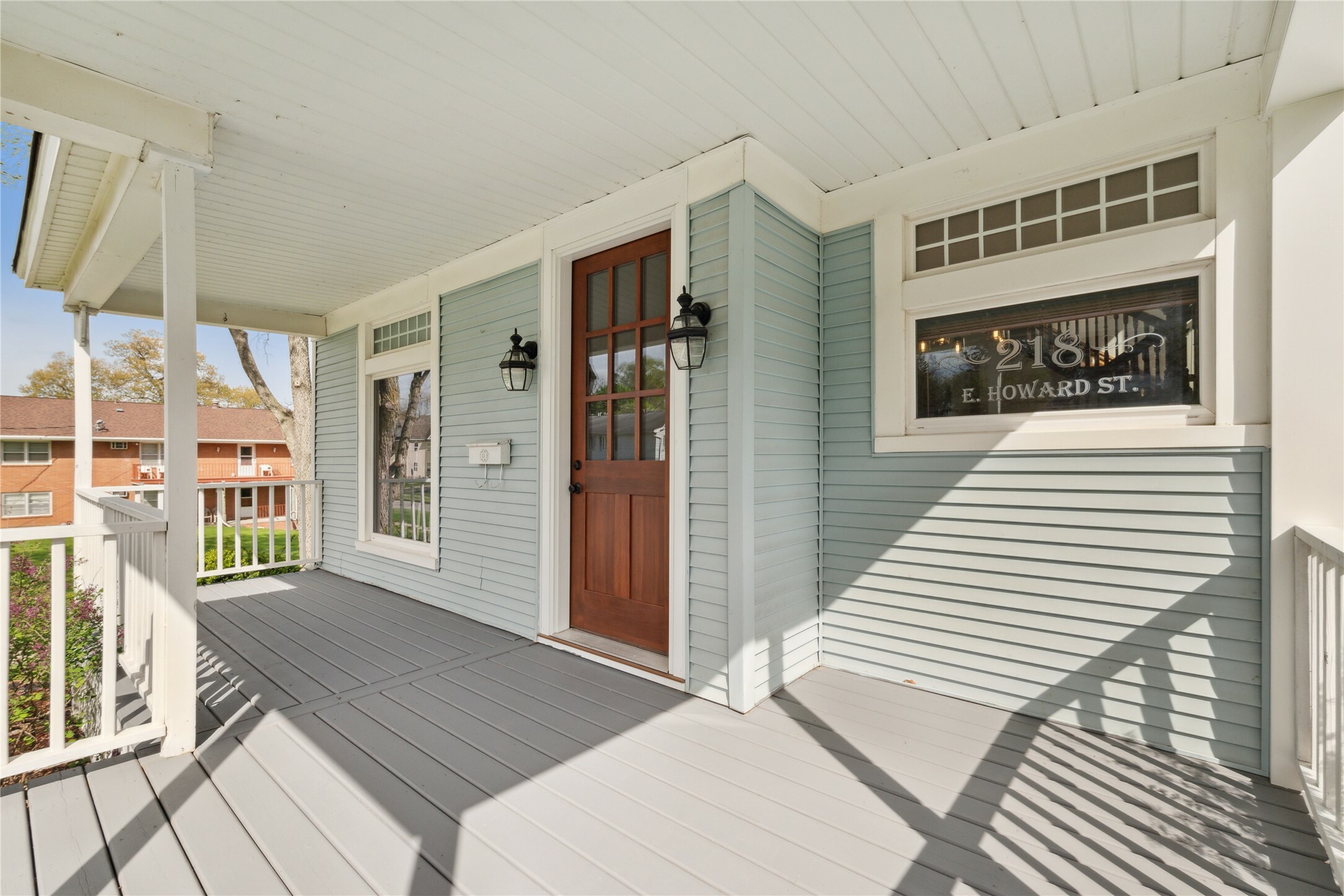Property Photo: 218 E Howard Street IA 50054