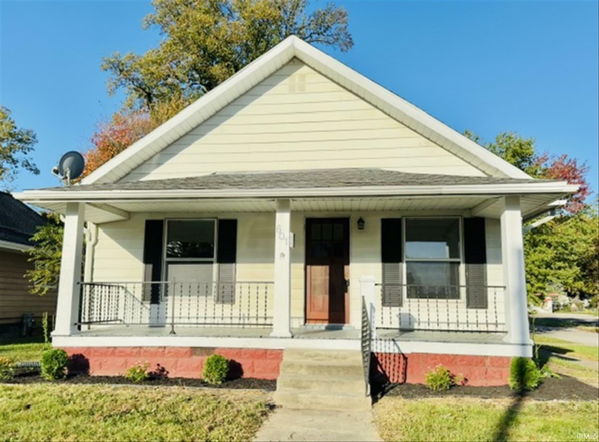 Property Photo: 601 S Prince Street IN 47670