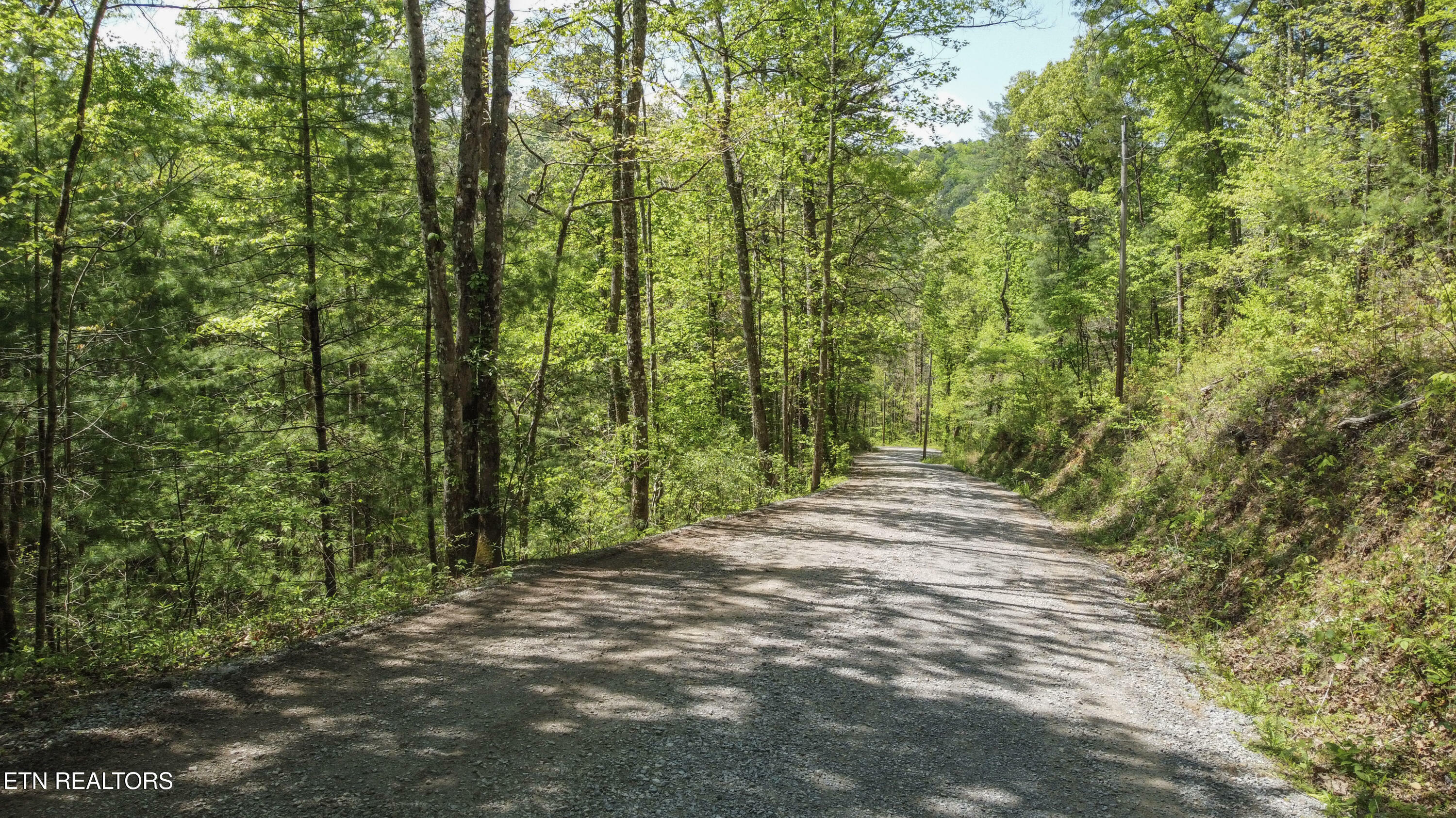 Property Photo: 1820 Oakwood Road Rd TN 37886