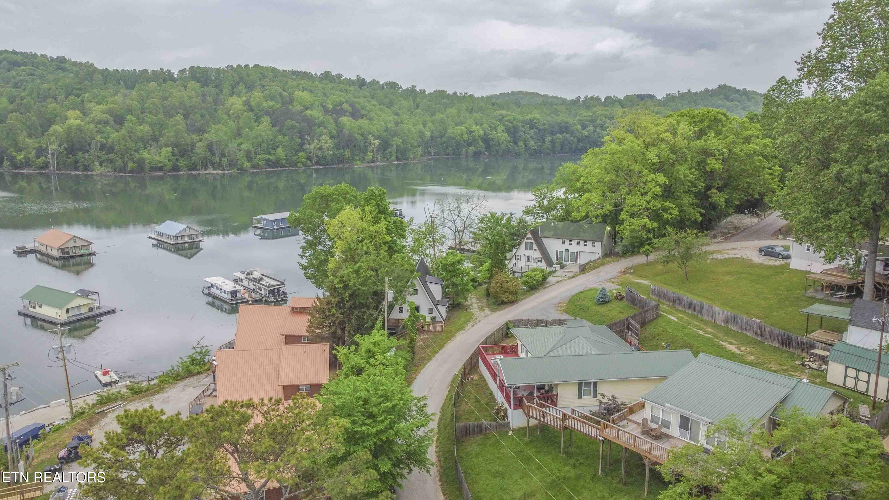 Property Photo: 564 Flat Hollow Marina Rd TN 37870