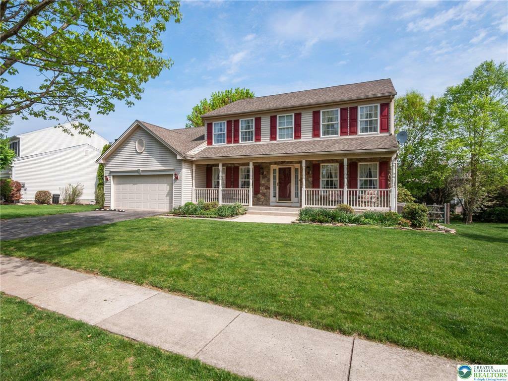 Property Photo: 2640 Fieldview Drive PA 18062
