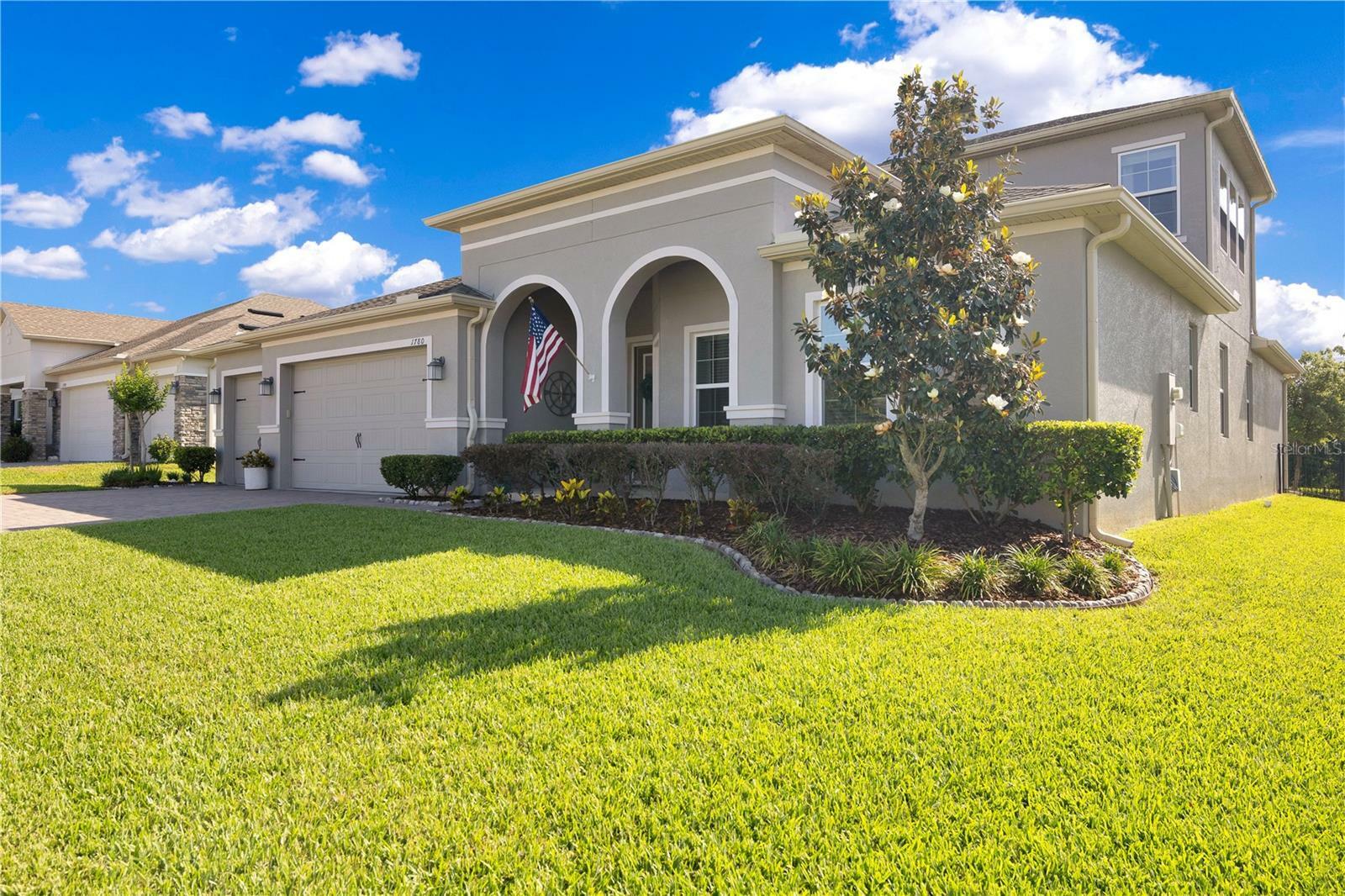 Property Photo: 1780 Southern Red Oak Court FL 34761
