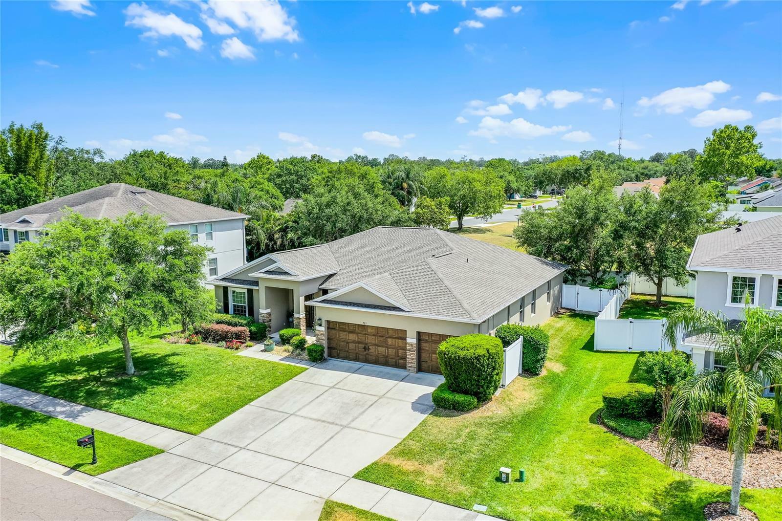 Property Photo: 721 Lake Cove Pointe Circle FL 34787