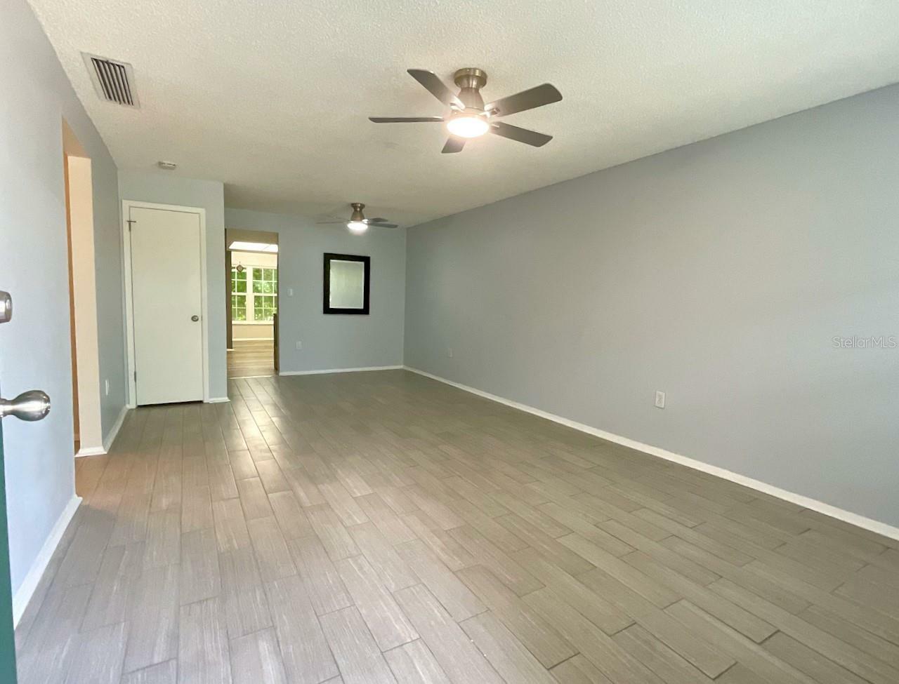 Property Photo: 1020 85th Avenue N 222 FL 33702