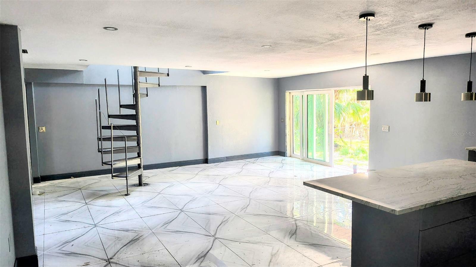 Property Photo: 3911 6th Avenue W FL 34221
