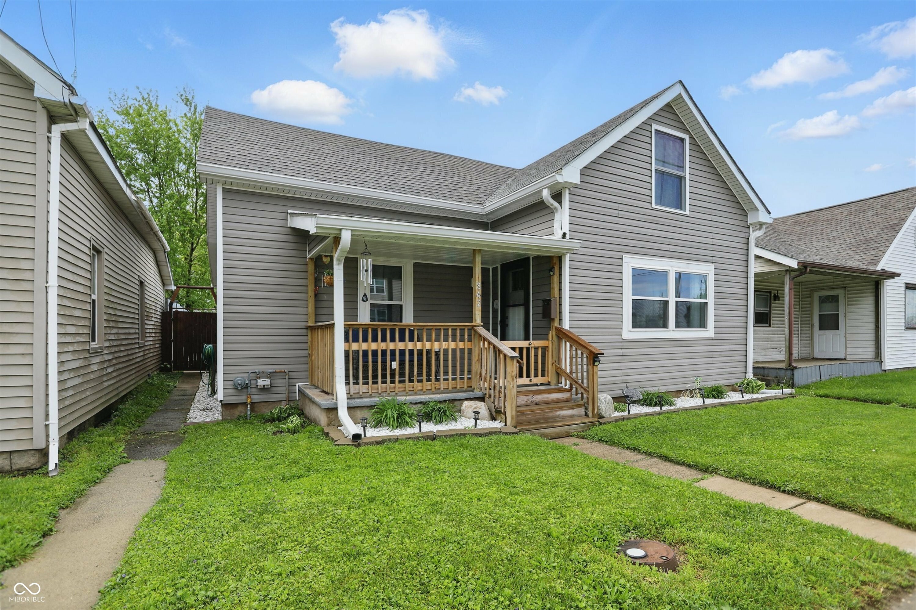 Property Photo: 842 Miller Avenue IN 46176
